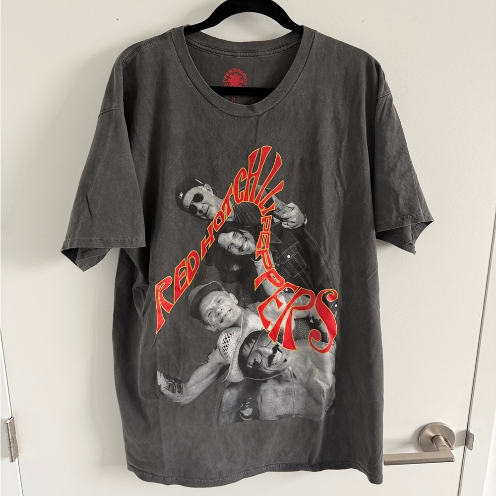 Red Hot Chili Peppers Gray Graphic T-Shirt